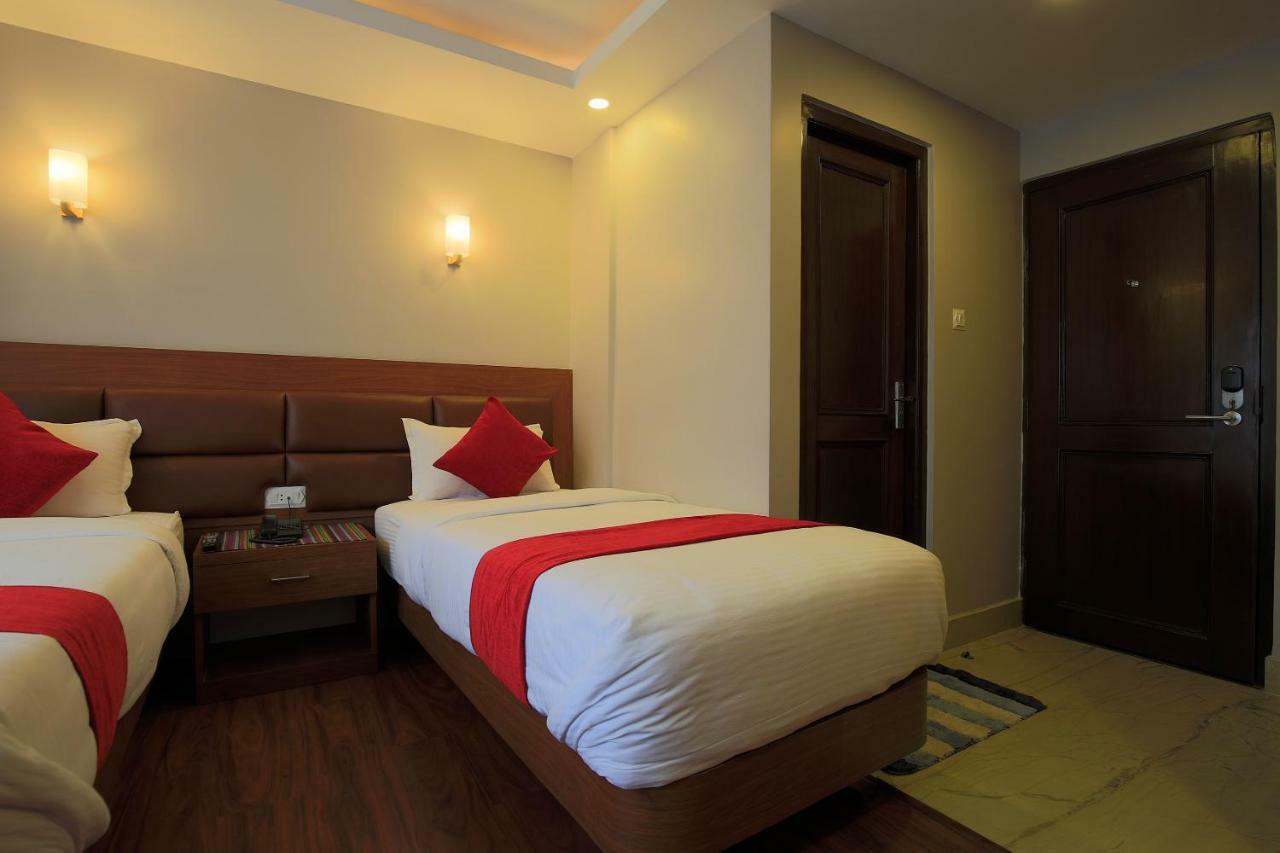 Oyo 453 Hotel Gurkha Heritage Kathmandu Bagian luar foto